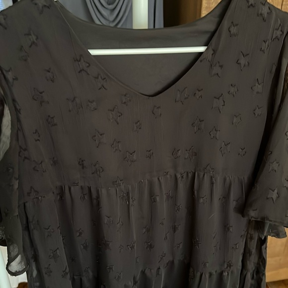 Women’s black star dress - Picture 2 of 4